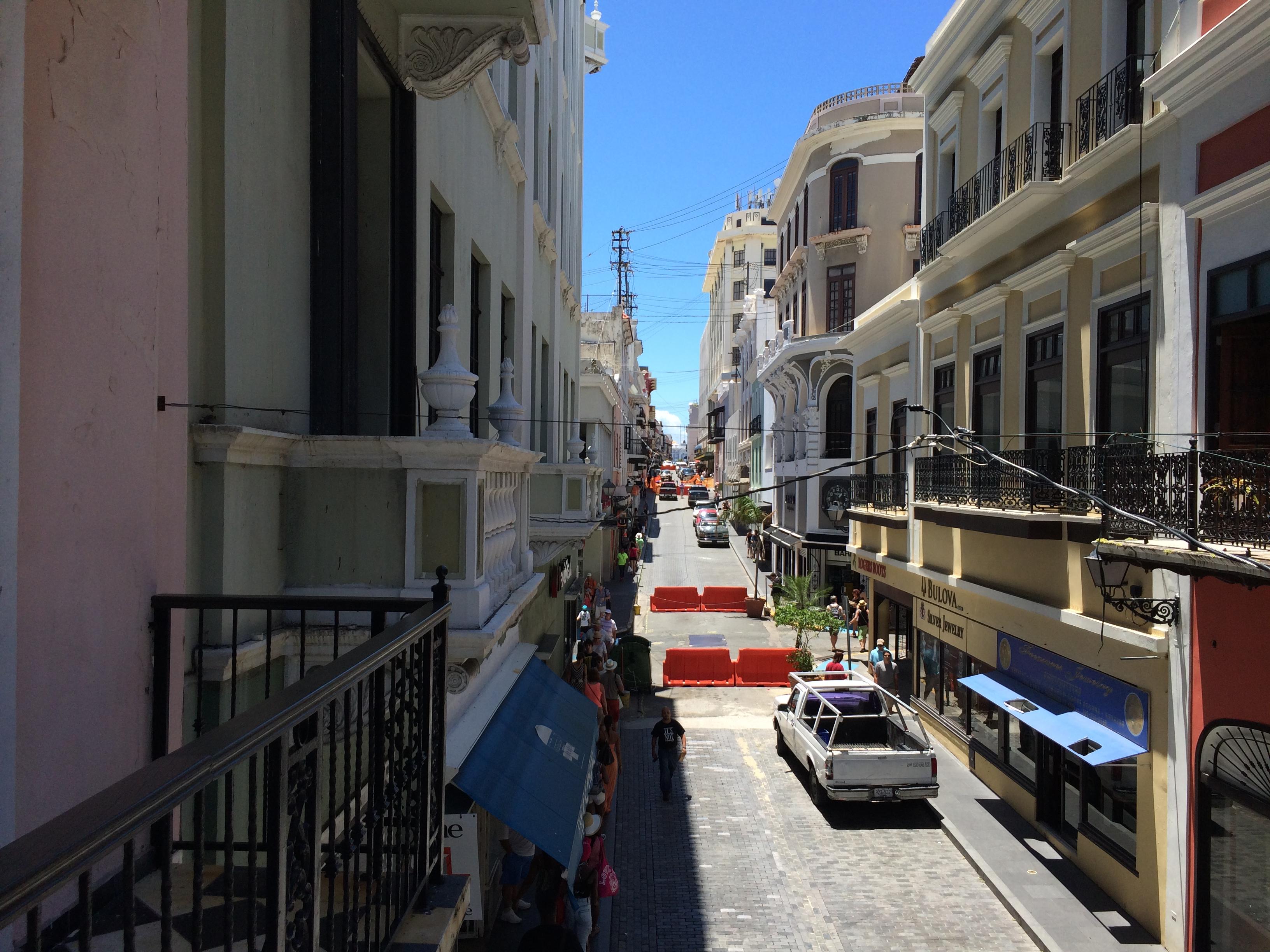 Calle de la Fortaleza - San Juan (Viejo San Juan) - 2014 00001